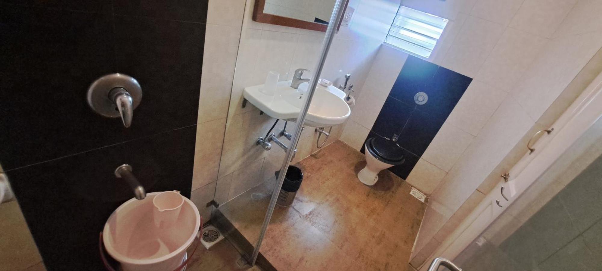 Hotel Swaroop Пуне Екстер'єр фото