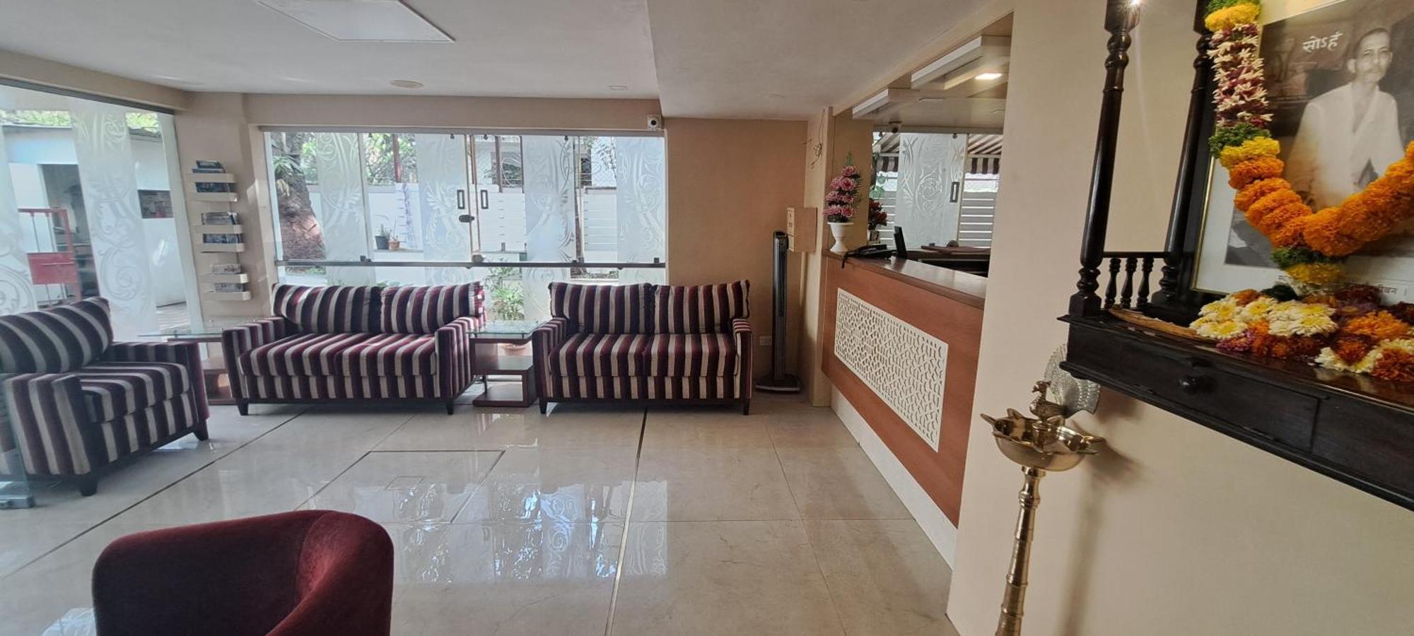 Hotel Swaroop Пуне Екстер'єр фото